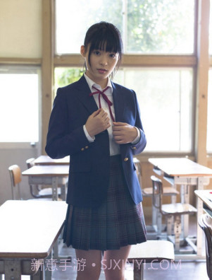 女生试衣间真人版截图2 女生试衣间真人版截图2