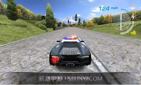 极品飞车狂热追击截图3 极品飞车狂热追击截图3